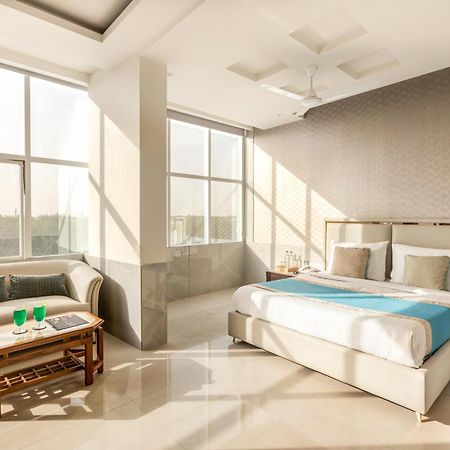 Hotel Aero Star Near Delhi Airport نيودلهي المظهر الخارجي الصورة