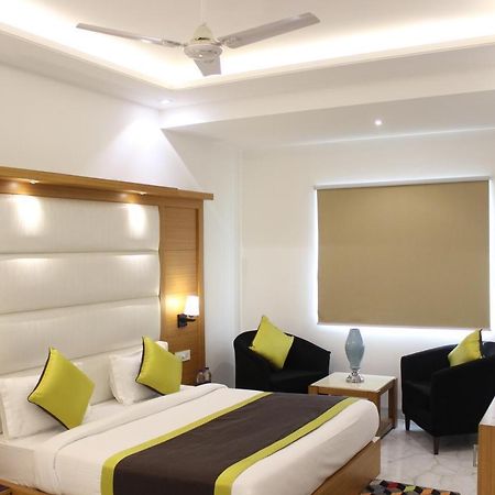 Hotel Aero Star Near Delhi Airport نيودلهي المظهر الخارجي الصورة