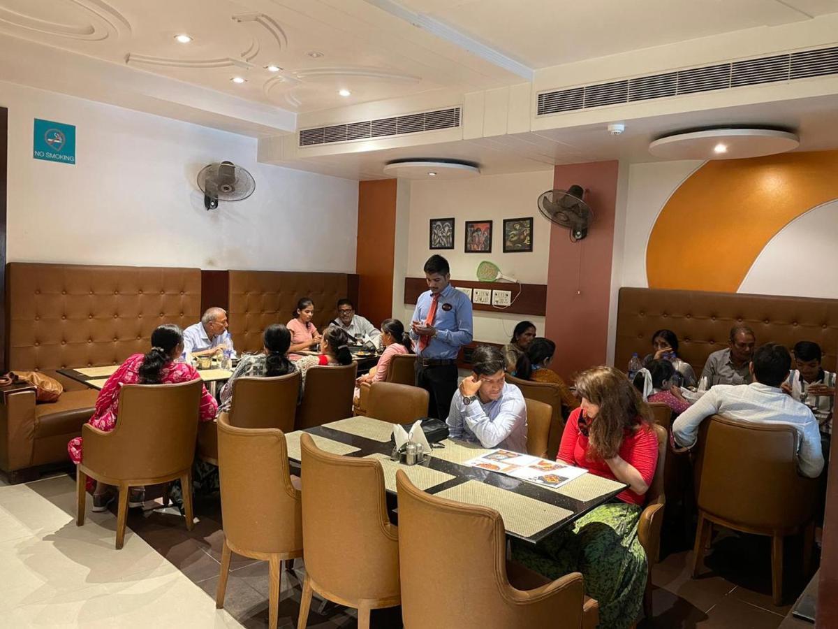 Hotel Aero Star Near Delhi Airport نيودلهي المظهر الخارجي الصورة