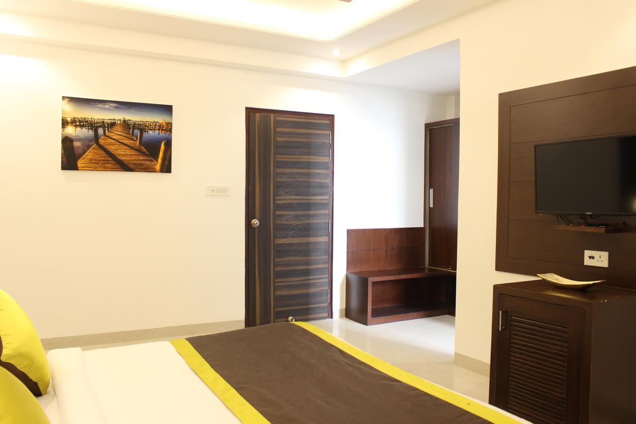 Hotel Aero Star Near Delhi Airport نيودلهي المظهر الخارجي الصورة
