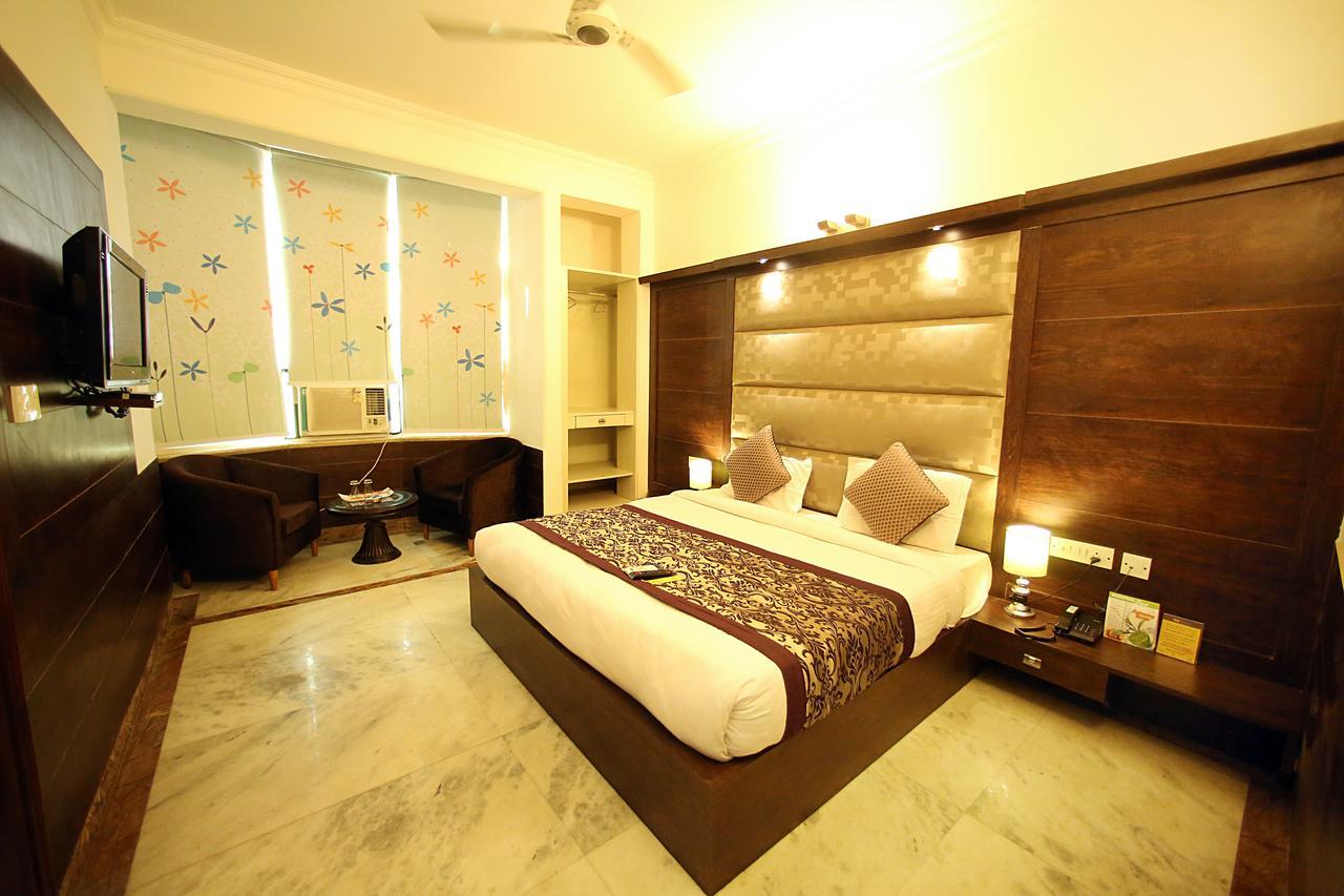 Hotel Aero Star Near Delhi Airport نيودلهي المظهر الخارجي الصورة