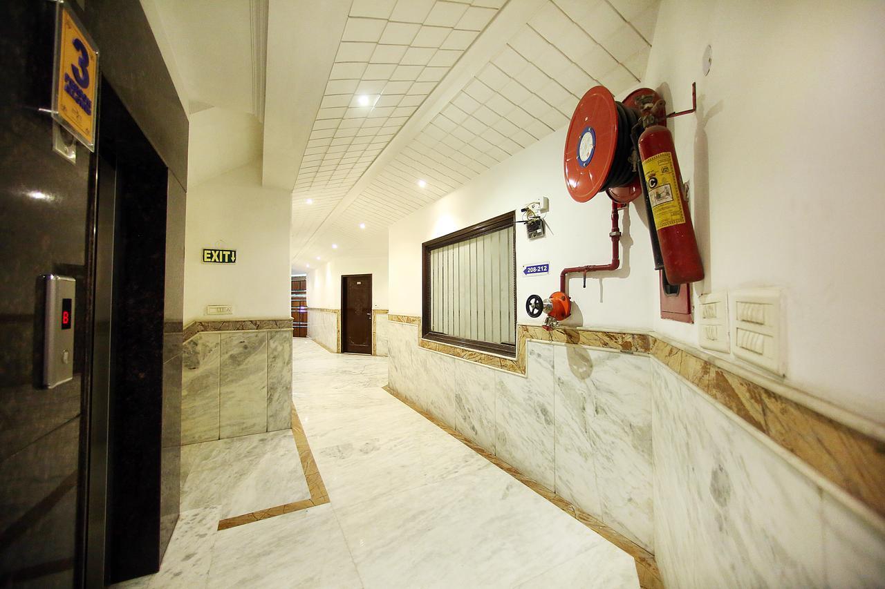 Hotel Aero Star Near Delhi Airport نيودلهي المظهر الخارجي الصورة