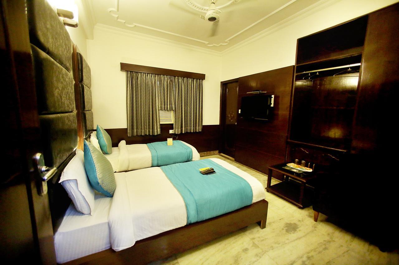 Hotel Aero Star Near Delhi Airport نيودلهي المظهر الخارجي الصورة
