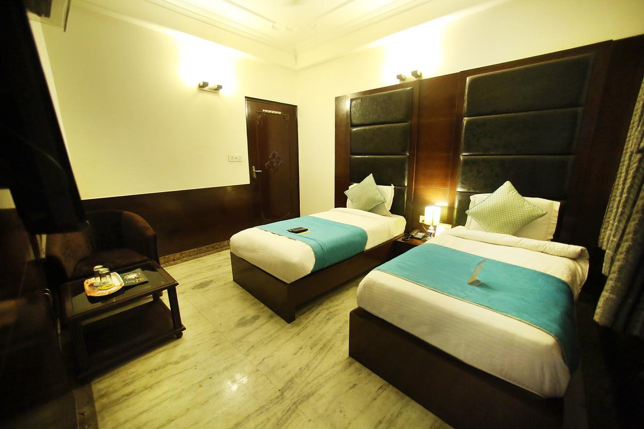 Hotel Aero Star Near Delhi Airport نيودلهي المظهر الخارجي الصورة
