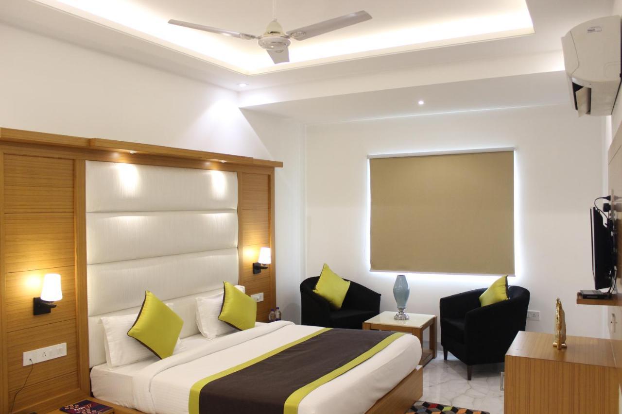 Hotel Aero Star Near Delhi Airport نيودلهي المظهر الخارجي الصورة