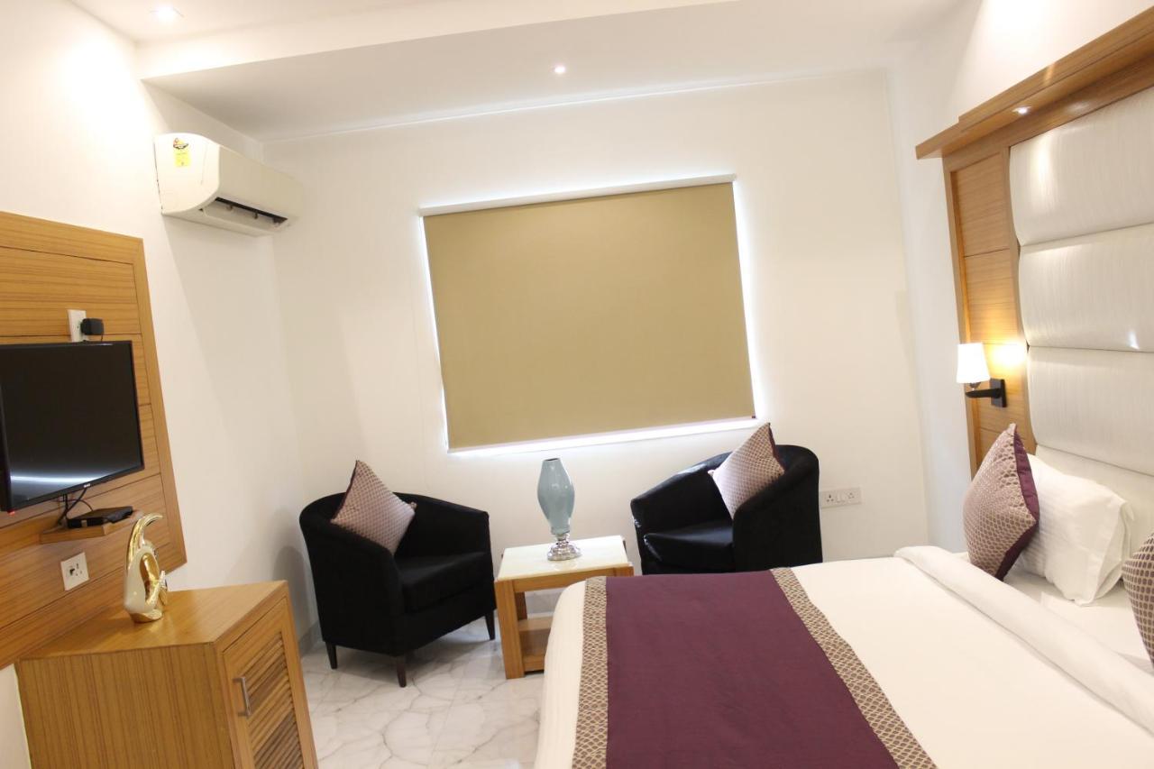 Hotel Aero Star Near Delhi Airport نيودلهي المظهر الخارجي الصورة